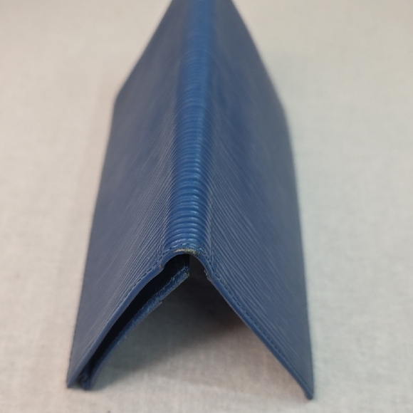 Louis Vuitton Epi Blue Wallet - Picture 11 of 12